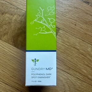 Polyphenol Dark Spot Diminisher - Green